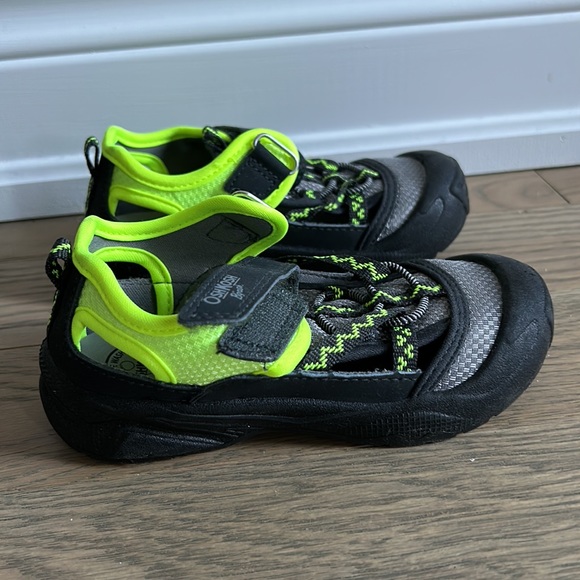 Sneakers Oshkosh - Picture 2 of 2